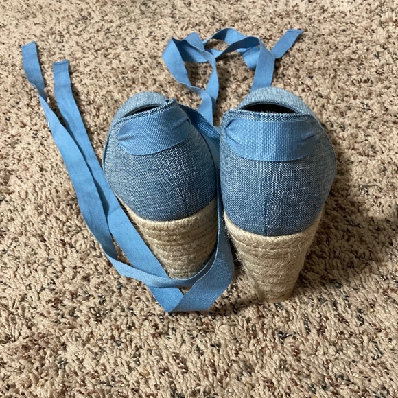 Old Navy Blue Lace-up Espadrille Wedges - Picture 2 of 3